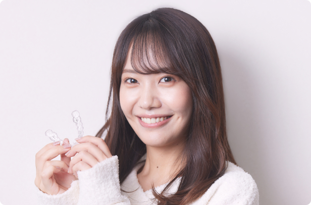 取り外せるアライナー矯正装置イメージ画像